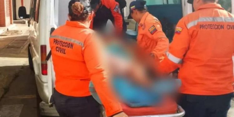 SNGR atendió de emergencia a una adulta mayor tras caerse en el estado Monagas