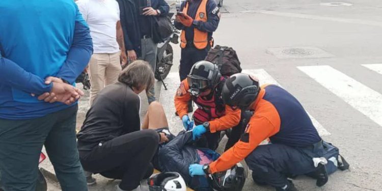 Protección Civil de Santa Mónica atendió accidente de tránsito en Caracas