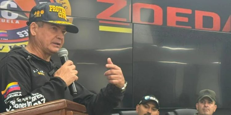 Viceministro Oti Paituvi condecoró a los funcionarios de la ZOEDAN del estado Zulia