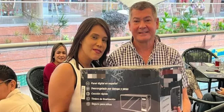 DNPCAD celebra la navidad con toda la familia de la Fuerza Naranja