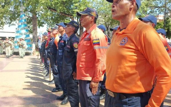 Protección Civil honró la memoria y el legado del Libertador Simón Bolívar en el estado Nueva Esparta