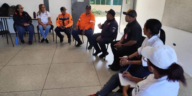 Protección Civil Carabobo realizó reunión en la UNES para fortalecer proceso de captación de jóvenes