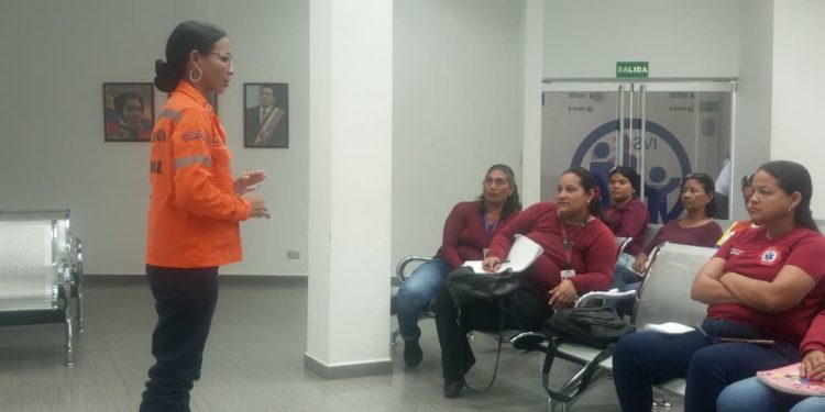 Protección Civil realizó conversatorio en materia de autoprotección en el estado Nueva Esparta