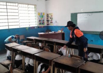 Protección Civil realizó simulacro de desalojo en el estado Bolívar