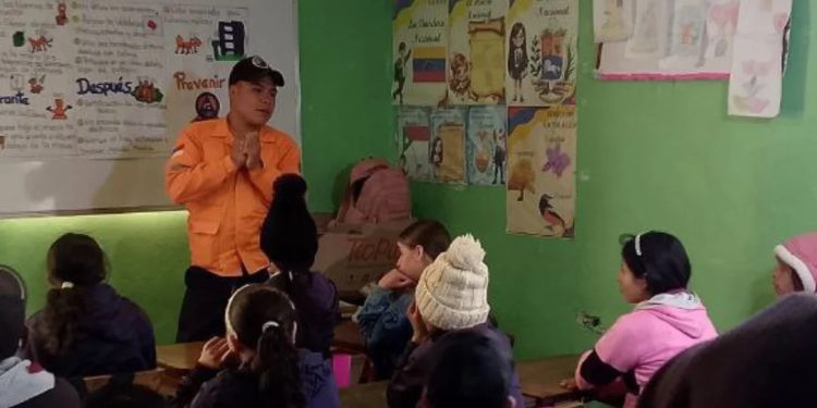 Protección Civil capacitó a la U.E «Ezequiel Zamora» en el estado Trujillo