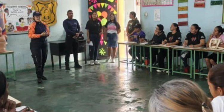 PC Apure realizó taller de Primeros Auxilios en la Escuela Primaria Bolivariana «Leonardo Agrinzones»