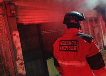 SNGR se desplegó en La Dolorita tras registrarse un incendio por fuga de gas