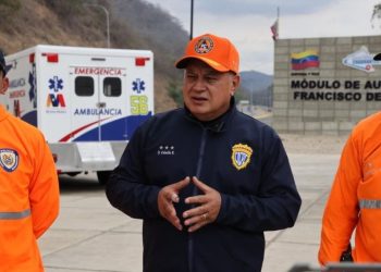 Ministro Cabello inspeccionó puntos de control de la Autopista Regional del Centro