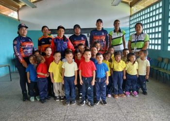 Protección Civil realizó jornadas de formación preventiva en el estado Bolívar
