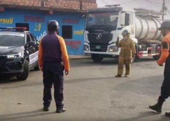 SNGR atiende presunta fuga de gas cloro en la Planta de Tratamiento Ocumarito en el estado Miranda