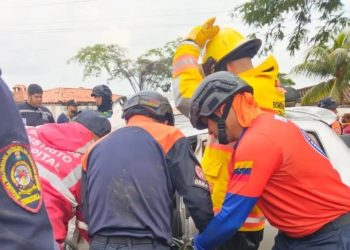 Protección Civil desplegó operativo de atención tras una colisión en el estado Barinas