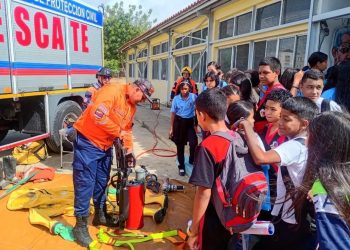 Programa “Protección Civil va a la Escuela” visitó Institución educativa en el estado Lara