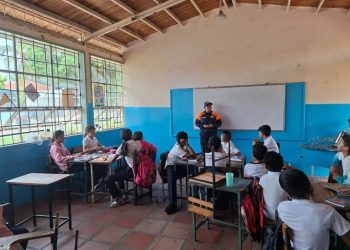 SNGR desplegó jornada de capacitación en colegio del estado Bolívar