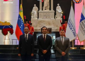 Viceministro Oti Paituvi celebra el XVII Aniversario del SAIME en el Panteón Nacional