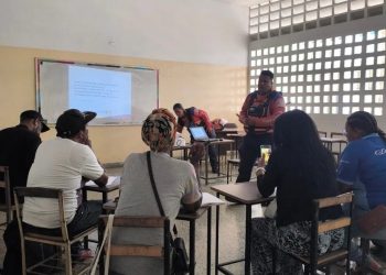 Protección Civil forma a docentes en materia de Gestión de Riesgos en el estado La Guaira