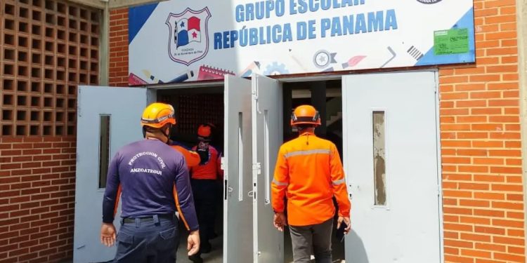 SNGR inspecciona los Campamentos Transitorios en el estado la Guaira