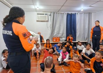 PC Falcón realiza jornada de formación a Brigada Infantil
