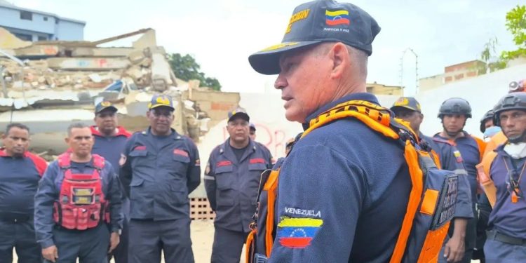 Viceministro Oti Paituvi participó en el operativo de demolición del edificio Newport
