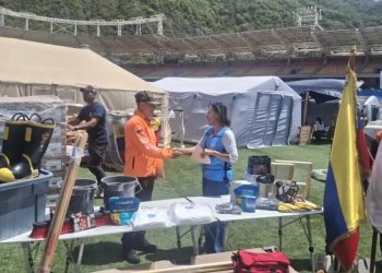 Viceministro Oti Paituvi recibe dotación de insumos por parte de la OCHA para fortalecer al SNGR