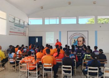 Protección Civil forma en materia de Atención ante emergencias y Desastres en el estado Sucre