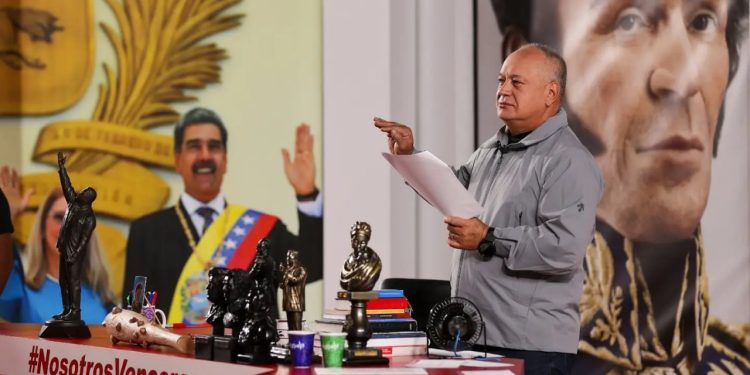 Ministro Cabello desmiente montaje digital y aclara que no avala abusos de autoridad
