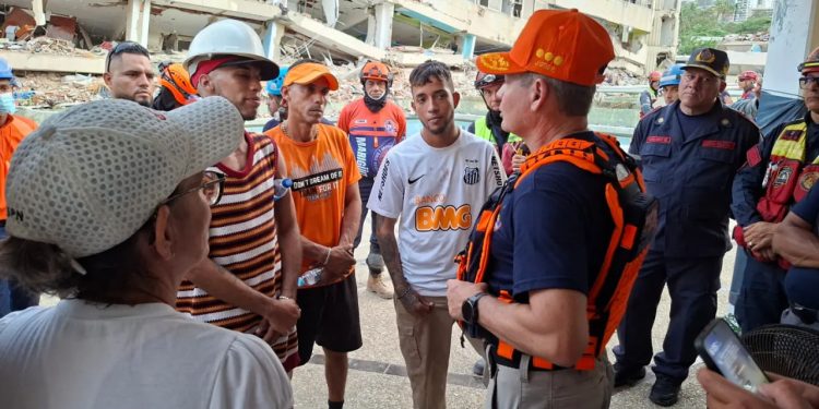 SNGR inspecciona las Residencias Caribe en el estado La Guaira