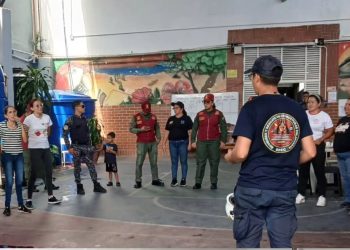 Protección Civil La Guaira dicta talleres de autoprotección en las escuelas de Maiquetía