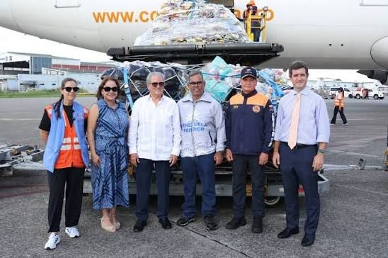 Venezuela entrega cargamento de asistencia técnica y humanitaria a Panamá