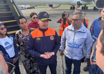 Llega a Panamá ayuda humanitaria enviada por Venezuela