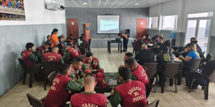 SNGR dicta taller en primeros auxilios en el estado Sucre